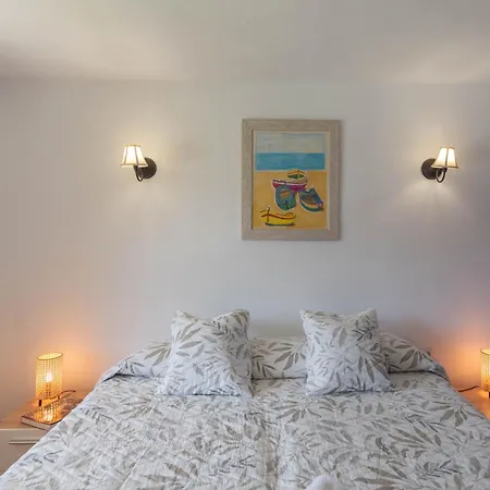 Appartement Cabopino Duplex, Swimming Pool, 5min Away, Chill Out Terrace And High-speed Wifi Marbellac